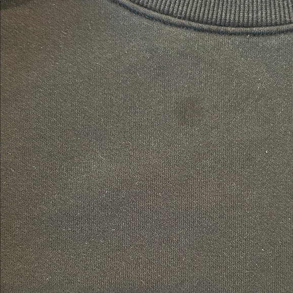 ALO Yoga Black Sweatshirt - Picture 2 of 5